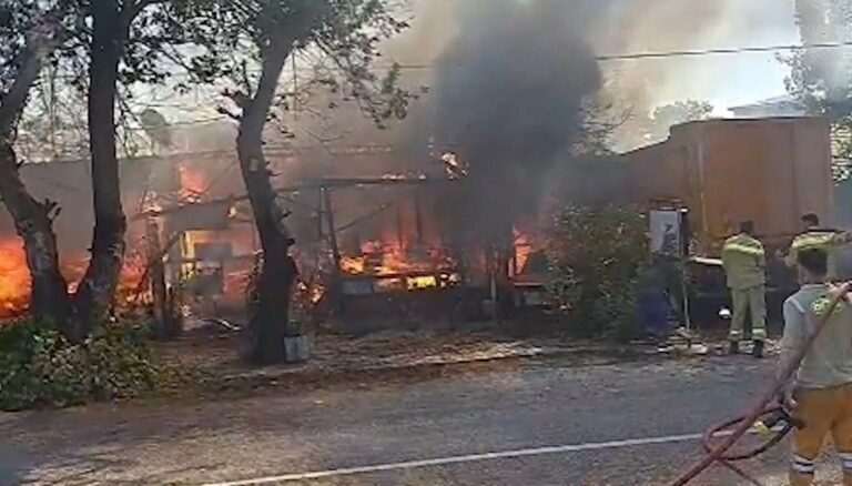 antalyada terk edilmis baraka alev topuna dondu ir9qKA5Z.jpg