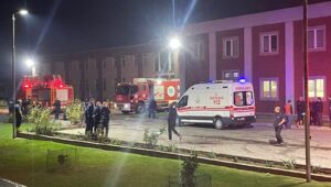 fabrikada baca yangini iki kisi hastaneye kaldirildi aIfd8S8n.jpg
