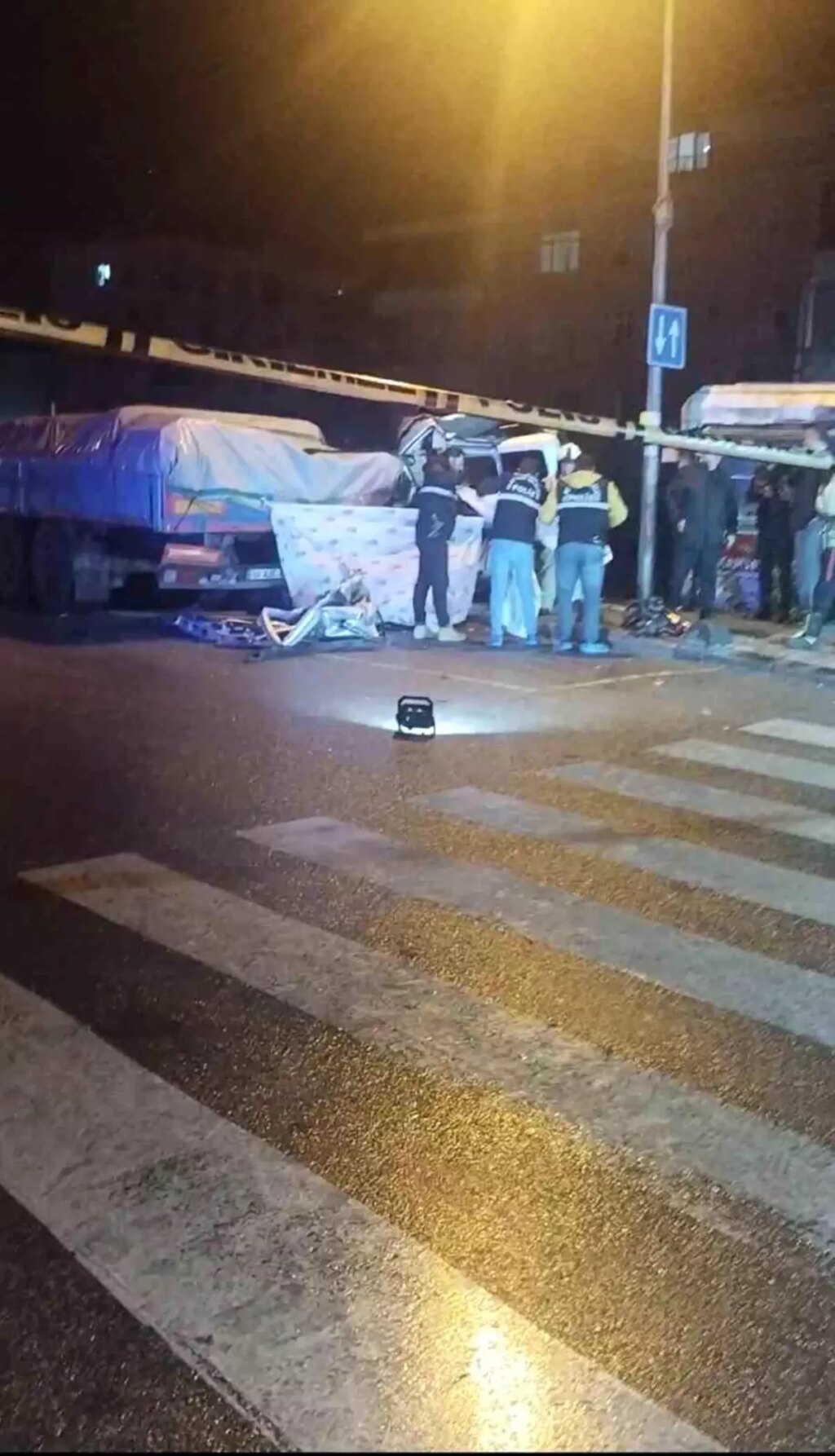 sultanbeylide polis kovalamacasi kanli bitti 1 olu 1 yarali s1vTw7HL.jpg