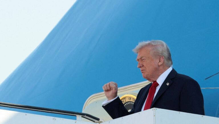 trump israil meclisinde ziyaretci defterine not yazdi 9PBwTHgV.jpg