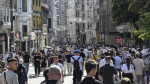 tuketim harcamalarinda en yuksek pay istanbulun cm6FfRP3.jpg